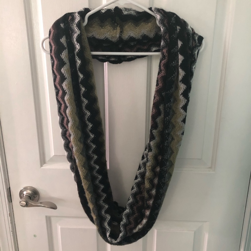 Steve Madden Knit Chevron Scarf